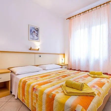 Apartment Nevija *