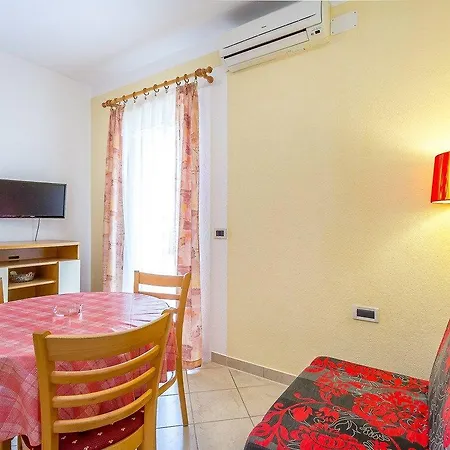 Apartment Nevija Medulin