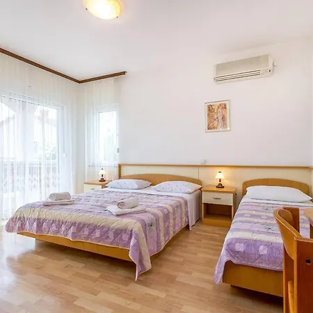 Nevija Apartment *